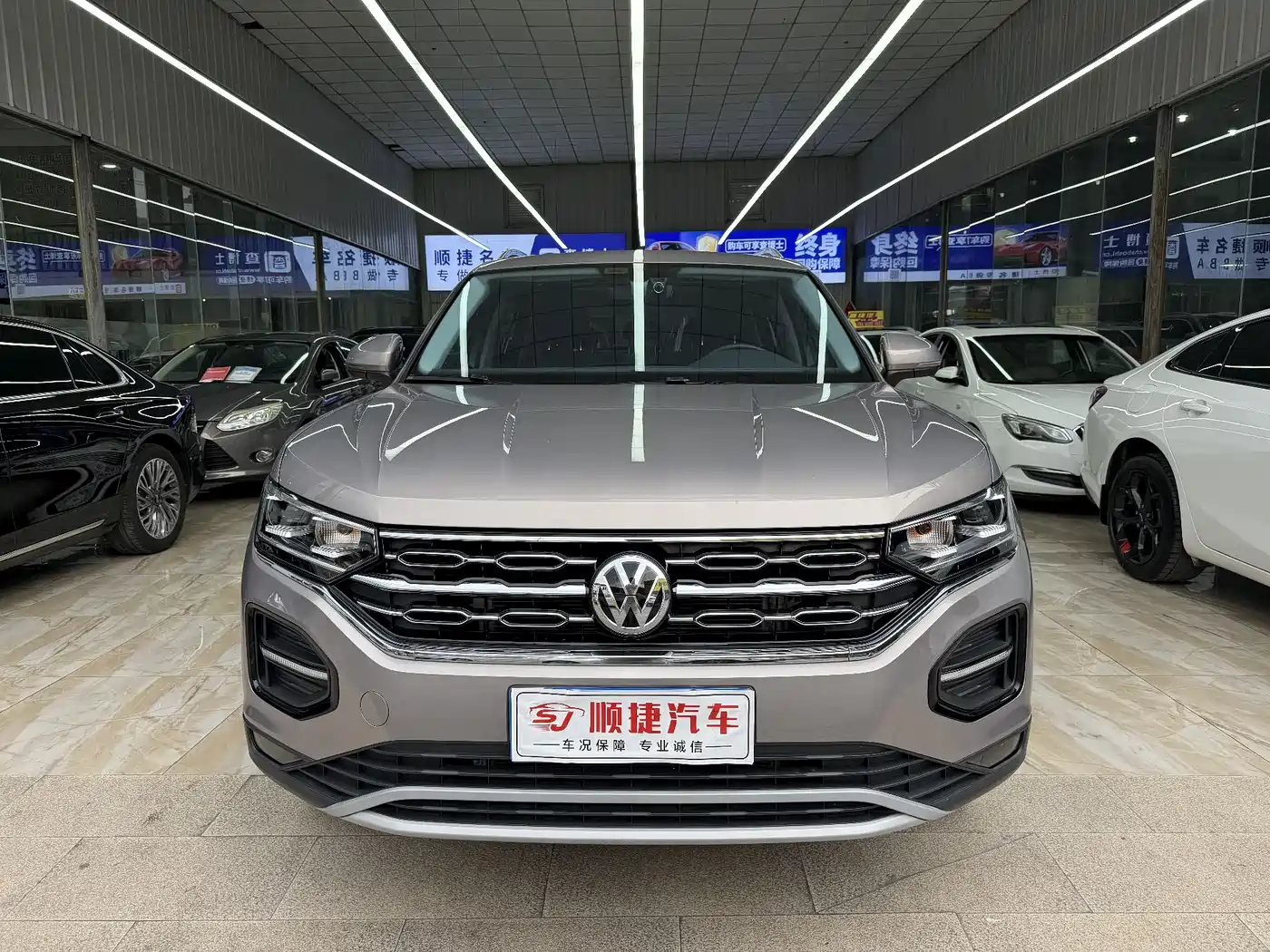 Volkswagen Tayron 2021 330TSI 2WD 30th Anniversary Edition фото 2