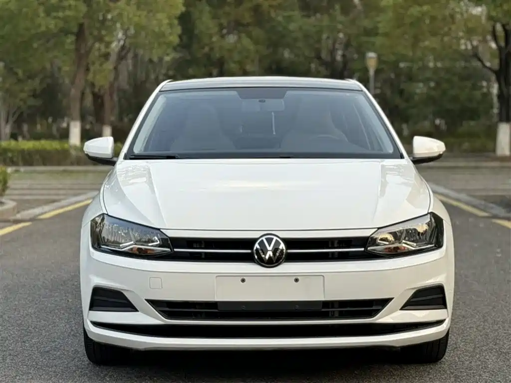 Volkswagen Polo 2021 Plus 1.5L Automatic Colorful Tech Edition фото 25