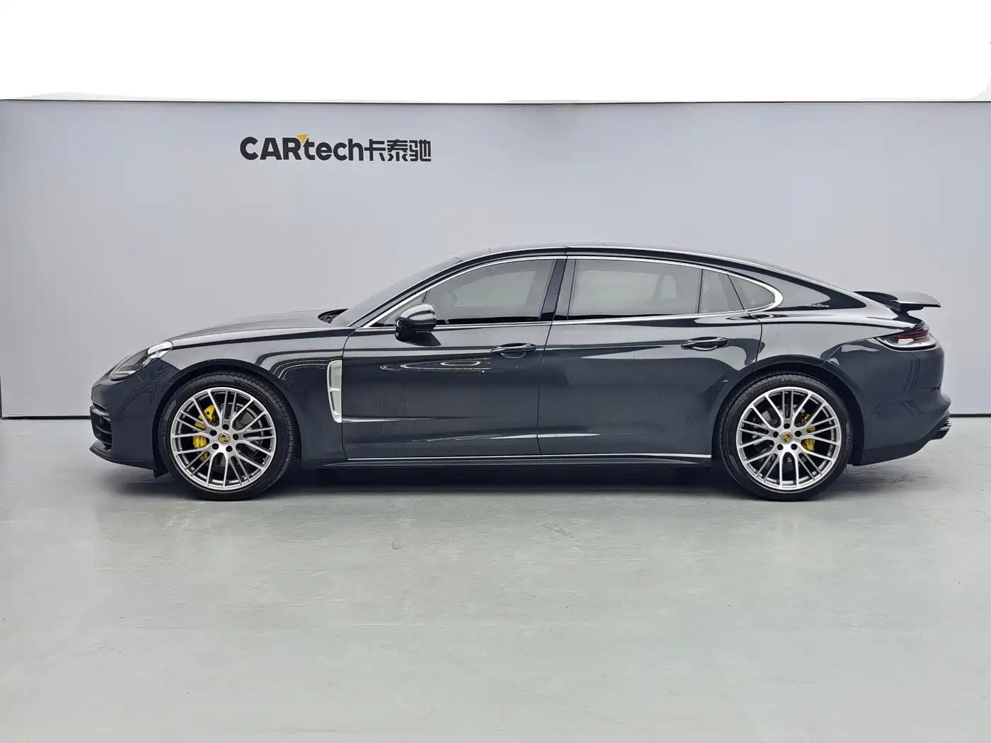 Porsche Panamera 2022 Panamera 4 Executive Long Wheelbase 2.9T фото 3