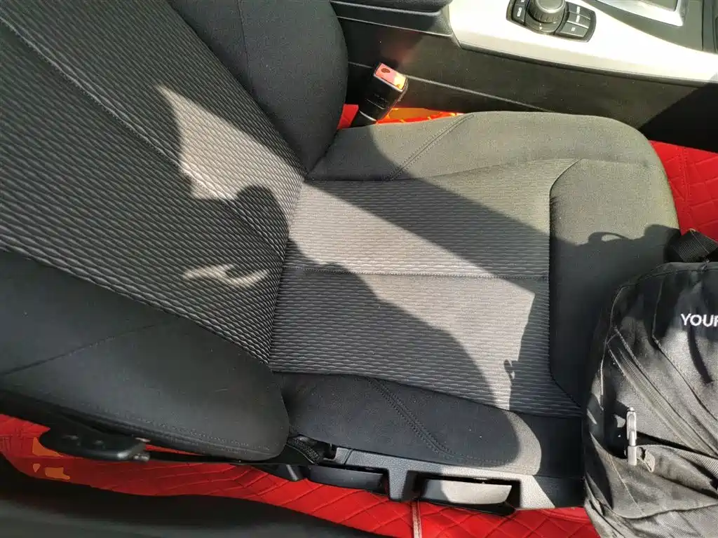 BMW 1 Series (Import) 2015 118i Leading фото 20