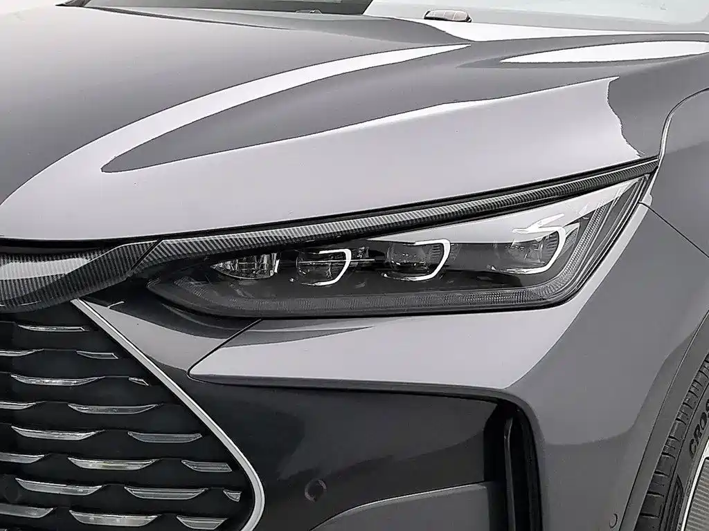 صورة 7 - BYD Tang New Energy