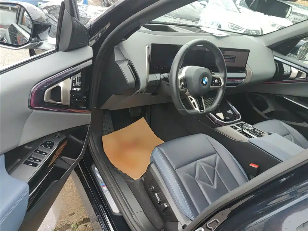 BMW X3 2025 xDrive30L Premium M Sport Package фото 12