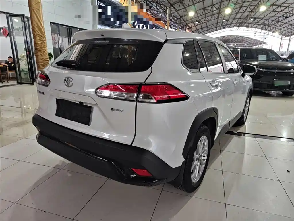Toyota Frontlander 2024 2.0L Smart Hybrid Dual Engine Leading Edition фото 7