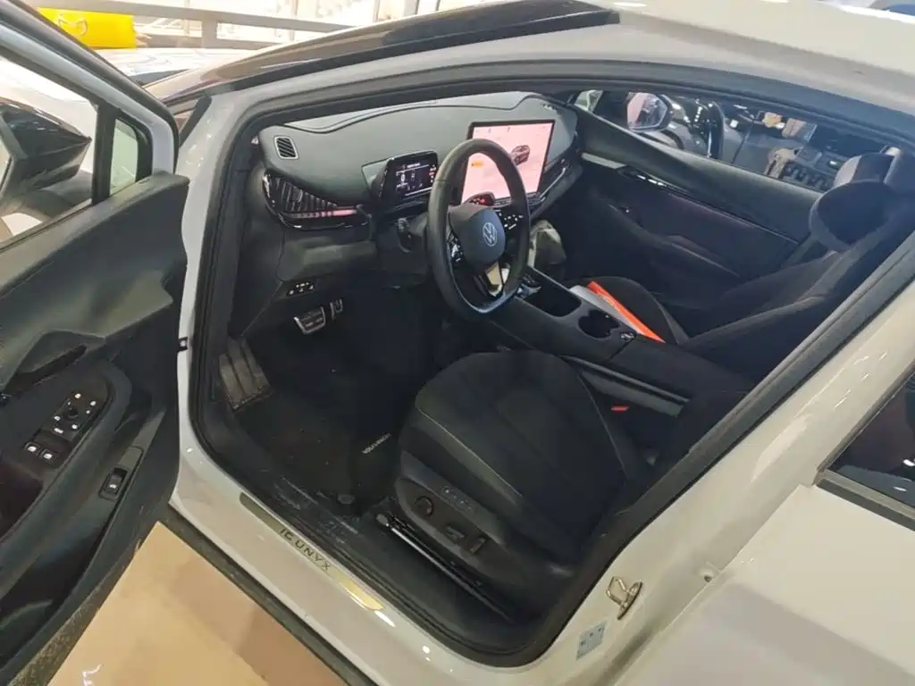 Volkswagen Unique 06 2026 2025 Pure