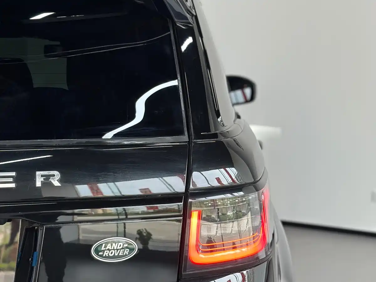 Land Rover Range Rover Sport 2020 3.0 L6 SE фото 22
