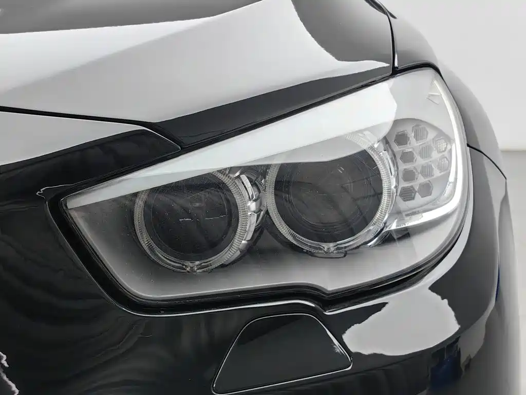 Photo 7 - BMW 5 Series GT