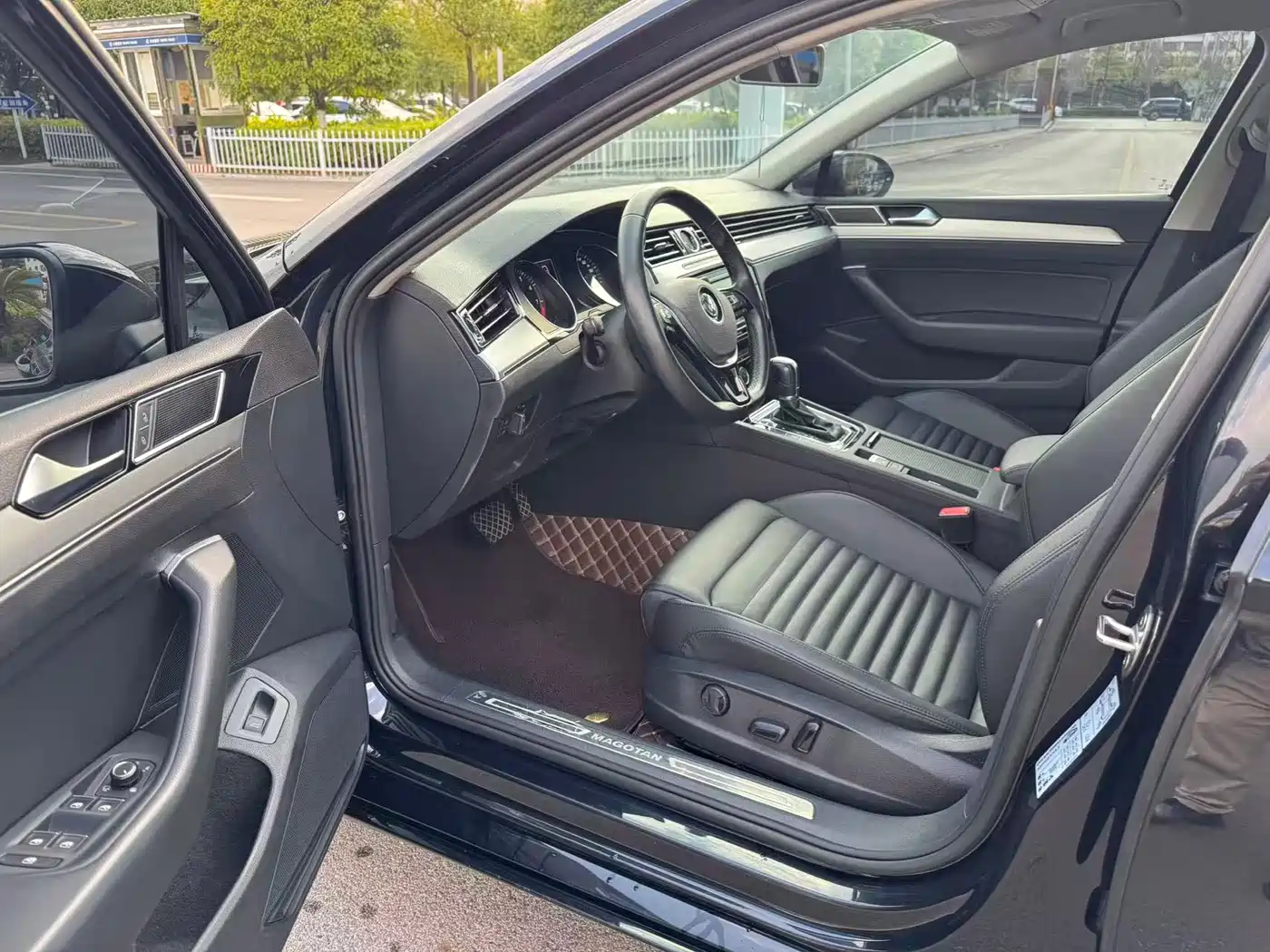 Volkswagen Magotan 2019 330TSI DSG Leading China VI фото 4