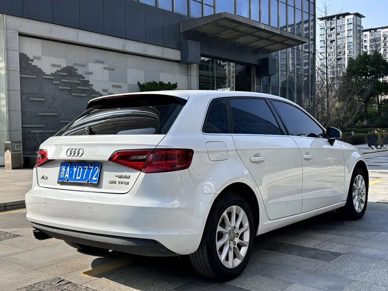 Audi A3 2016 Sportback 35 TFSI Progressive фото 4