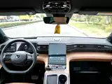 Фото 8 - NIO ES8