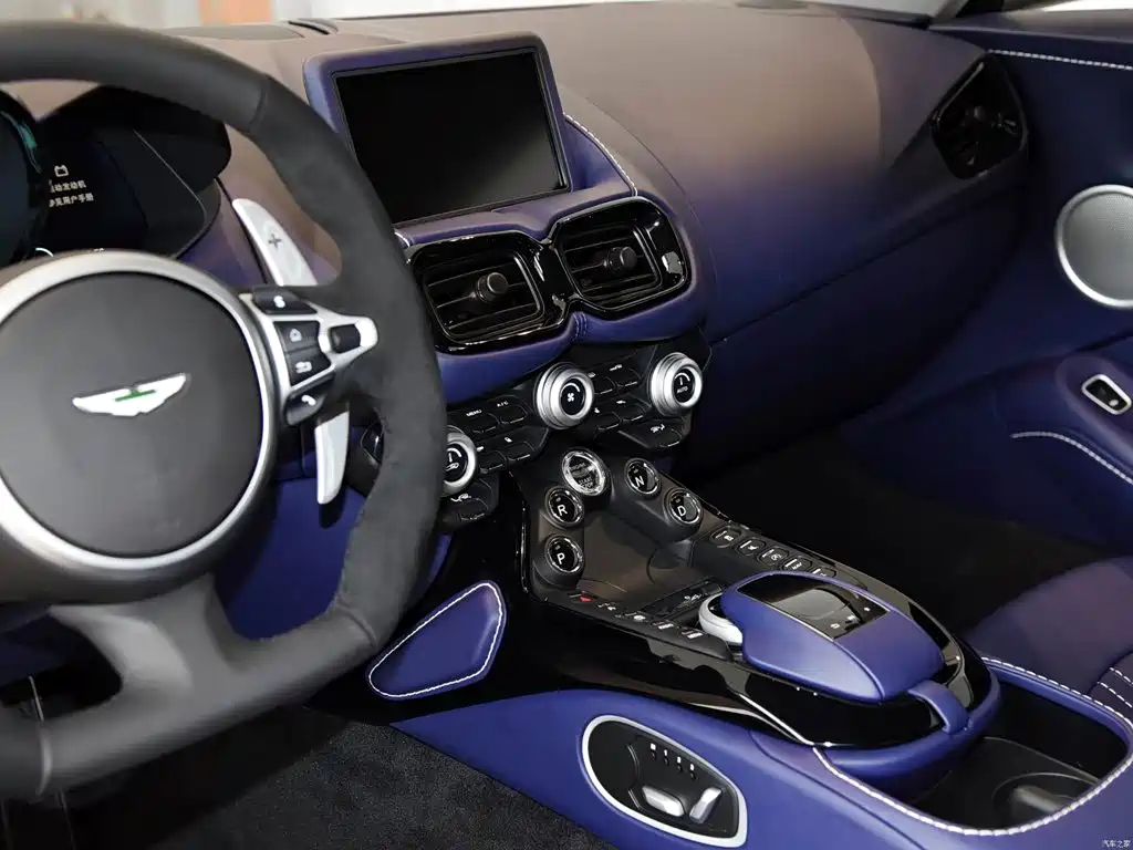 Aston Martin V8 Vantage 2020 2020 4.0T V8 Coupe
