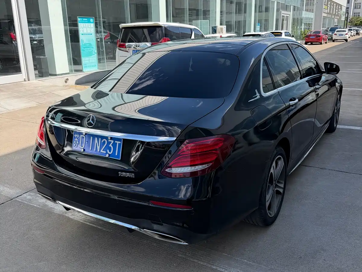 Mercedes-Benz E-Class 2019 E 200 L Sport фото 12