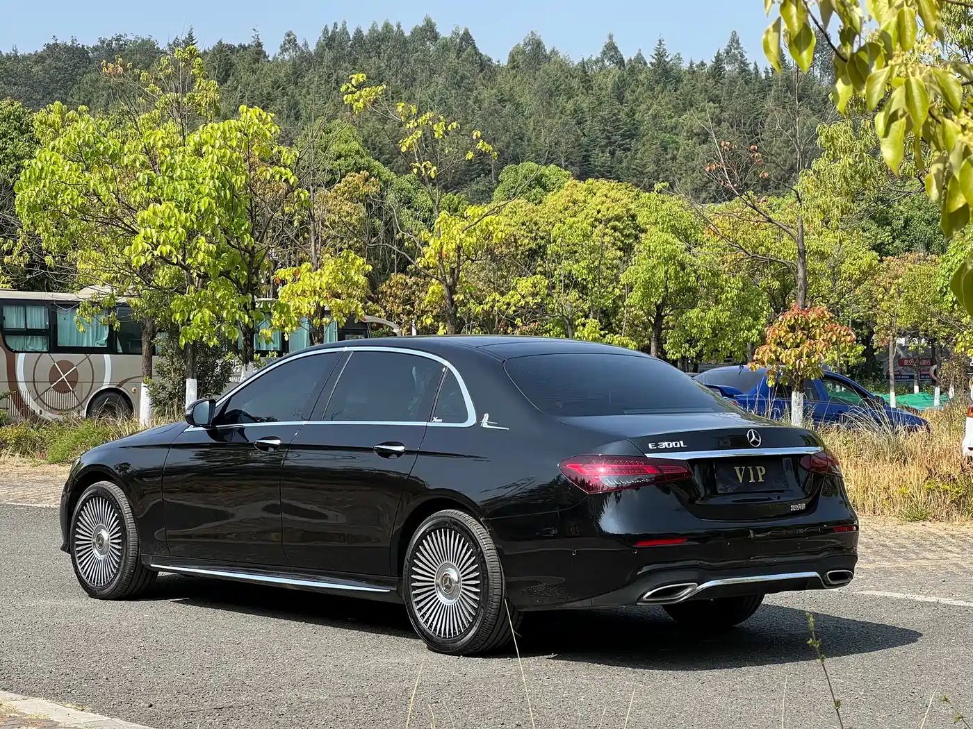 Mercedes-Benz E-Class 2023 E 260 L Sport фото 15