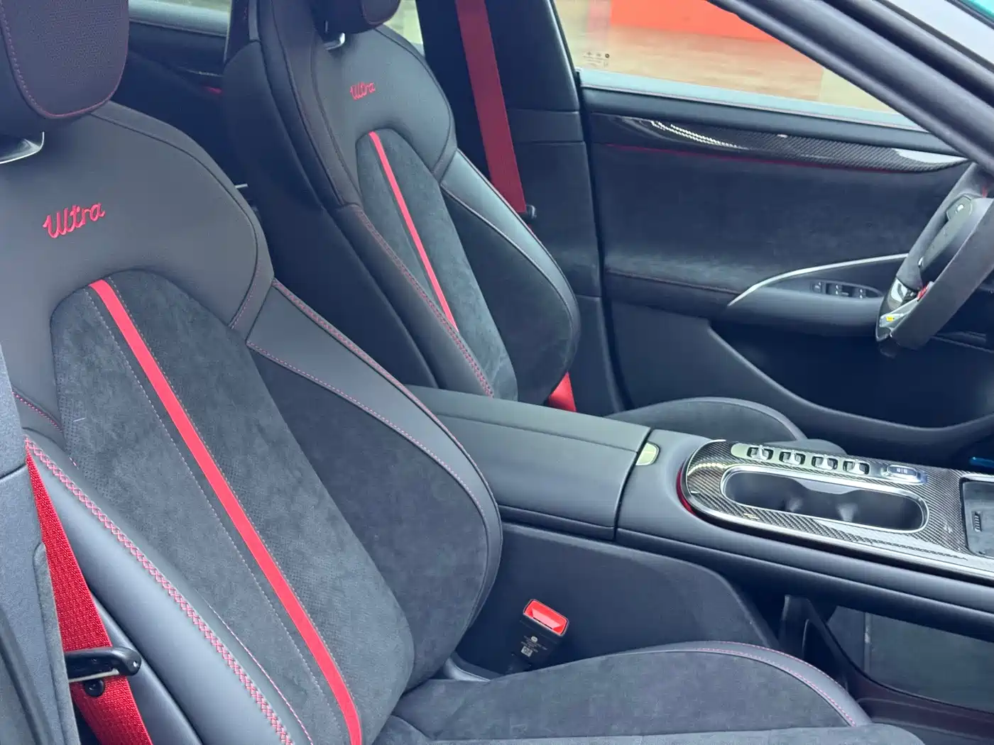 XIAOMI CAR XIAOMI SU7 ULTRA