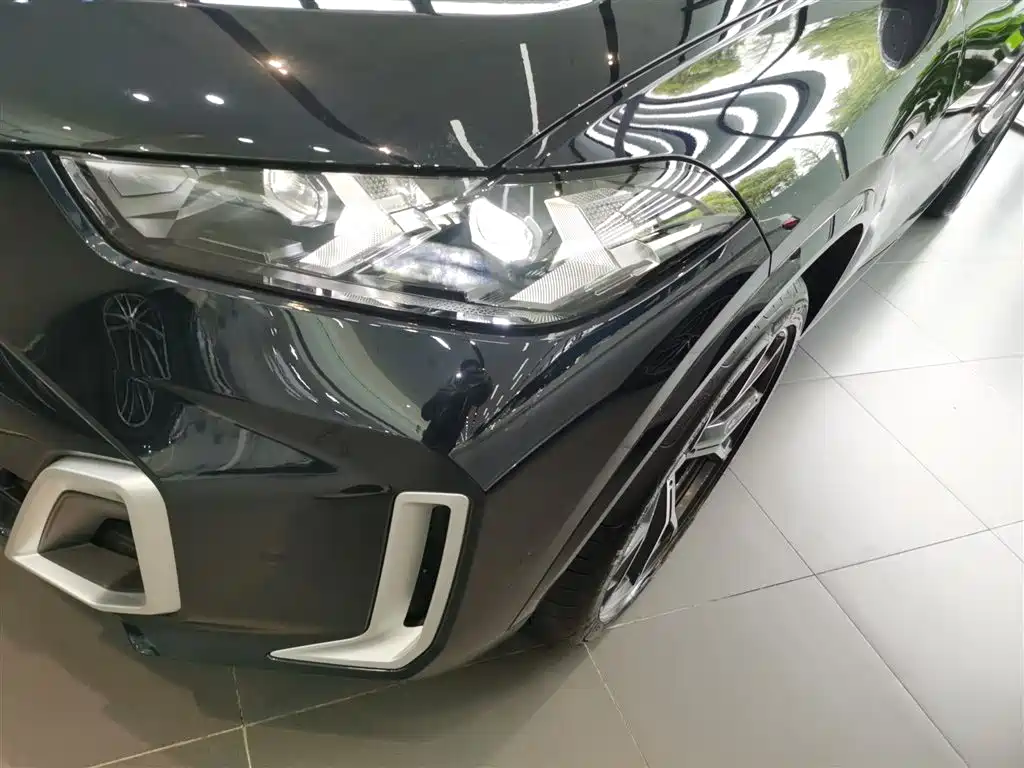 BMW X5 2023 xDrive 30Li Premium M Sport Package фото 18