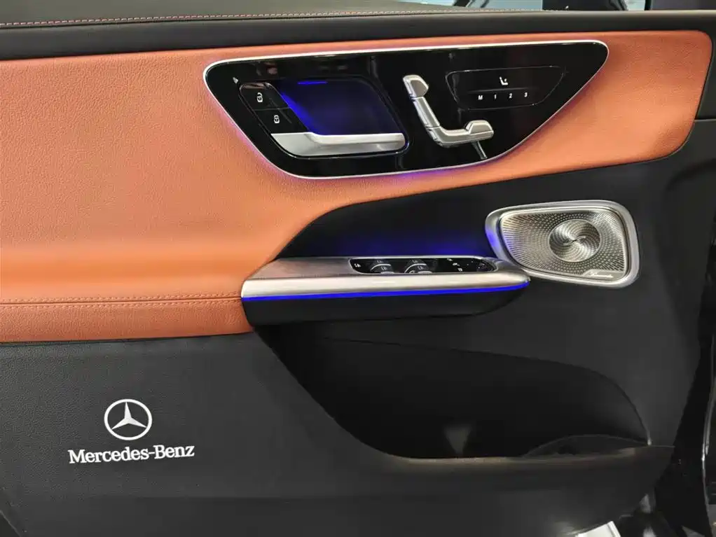 Mercedes-Benz GLC 2024 GLC 300 L 4MATIC Luxury 7-seater фото 15