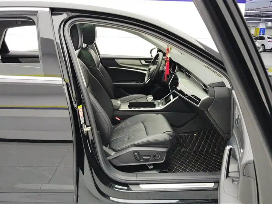 Audi A6L 2021 40 TFSI Luxury Elegance фото 8