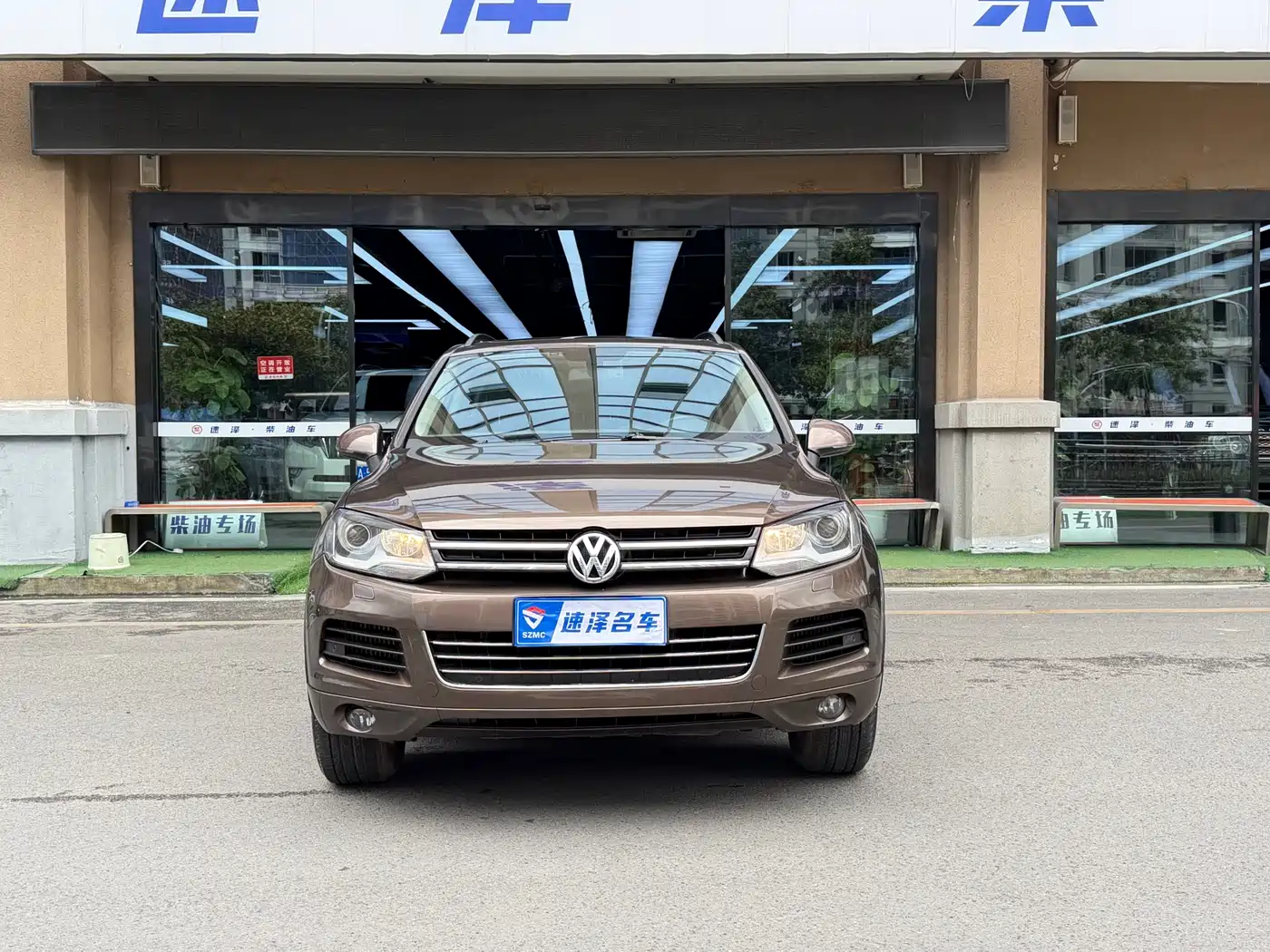 Volkswagen Touareg 2011 3.0TDI Diesel Standard фото 2