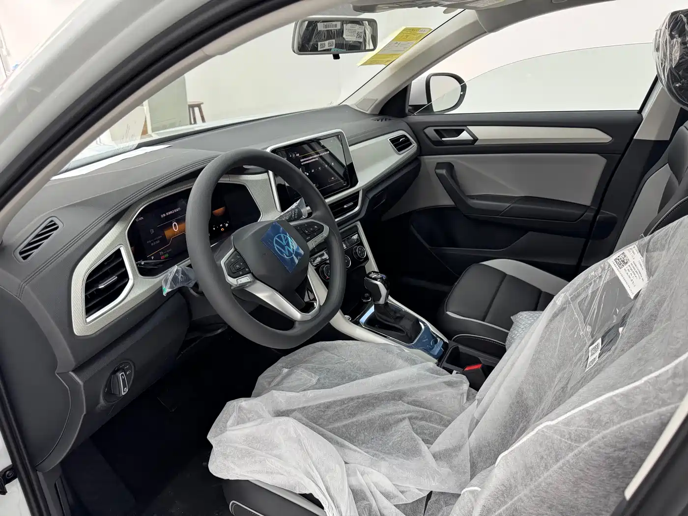 Volkswagen T-ROC 2026 280TSI DSG 2WD Time Edition фото 10