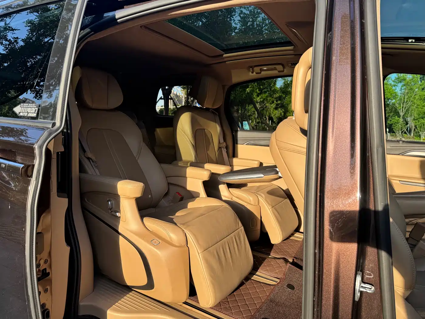 Buick GL8 2021 ES Landlord 653T Luxury фото 14