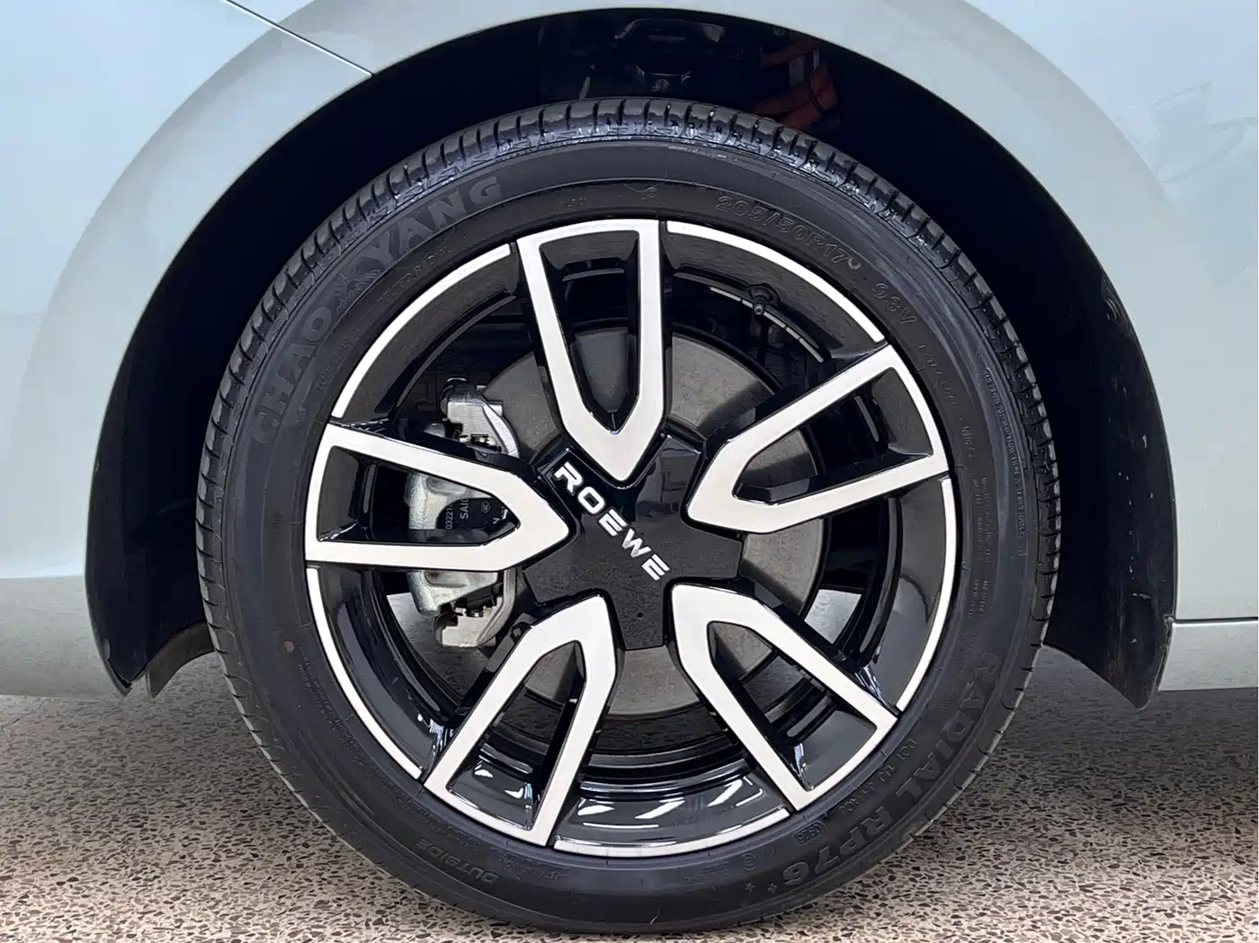 Roewe D6 2025 2025 520km Smart Edition