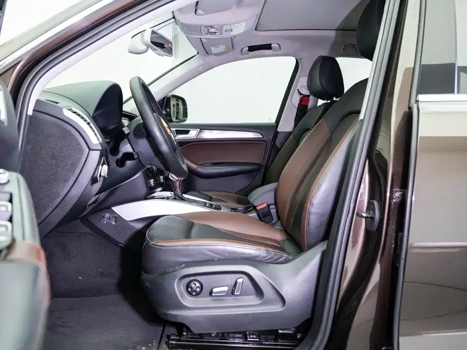 Audi Q5 2018 2017 40 TFSI Technology