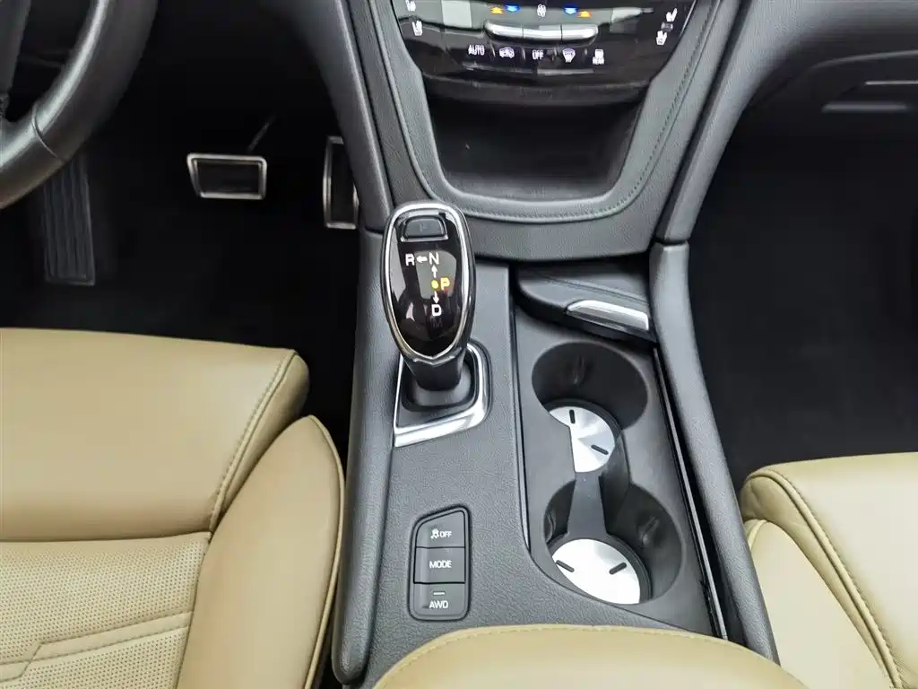 Cadillac XT5 2016 28T AWD Platinum Edition фото 13