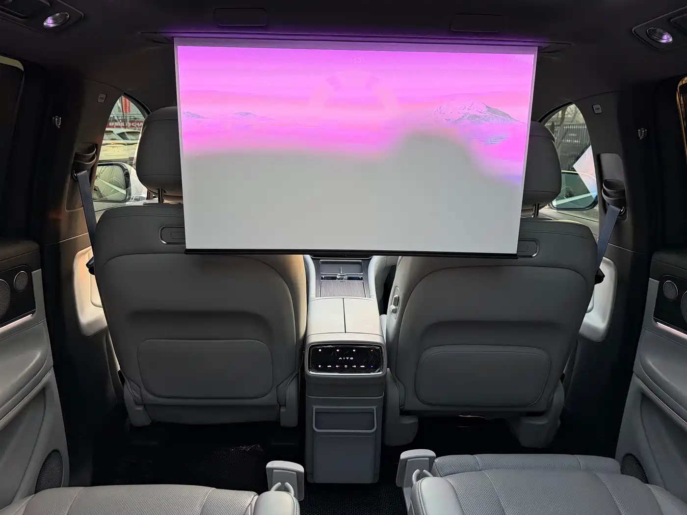 AITO Wenjie AITO M9 2024 Range Extender Ultra 52kWh 6-seater фото 36