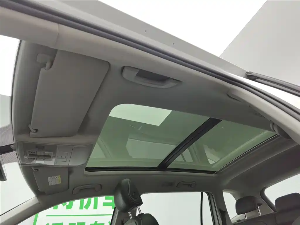 Volkswagen Tiguan L 2018 Facelift 330TSI Automatic 2WD Flagship Edition фото 14