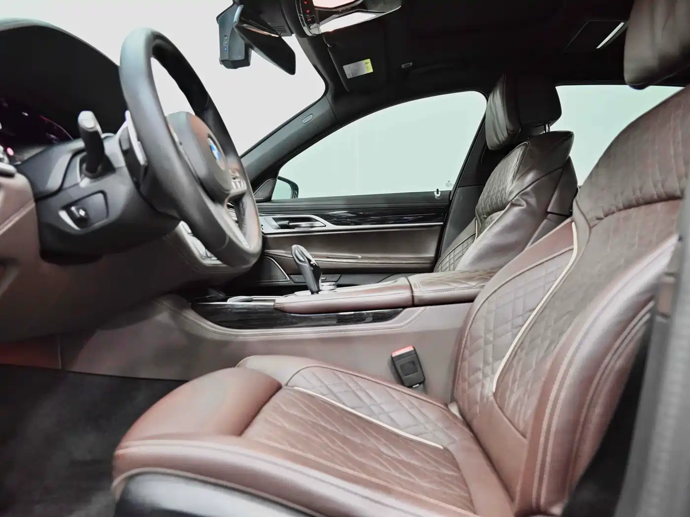 BMW 7 Series 2019 740Li Leading M Sport Package фото 25