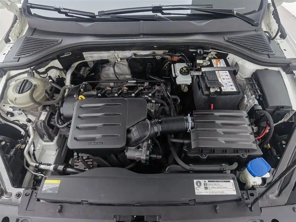 Volkswagen Bora 2019 1.5L Manual Comfort Model фото 6