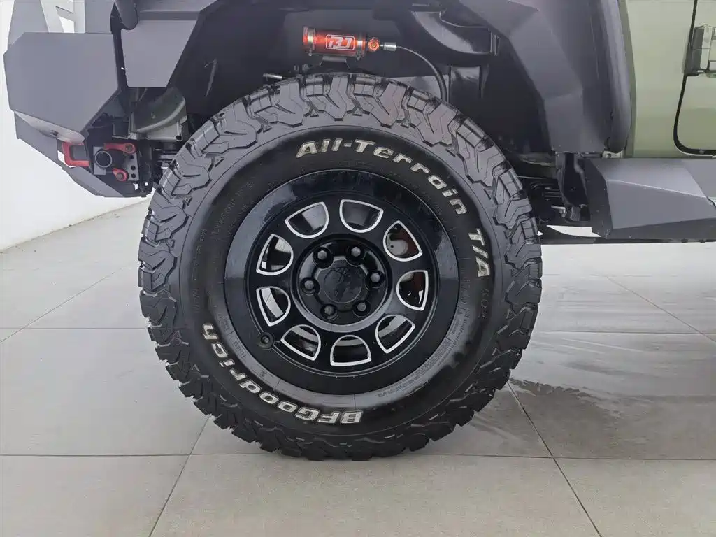 BAIC ORV Beijing Offroad BJ40 2024 Model 2.3T Rainforest Edition фото 17