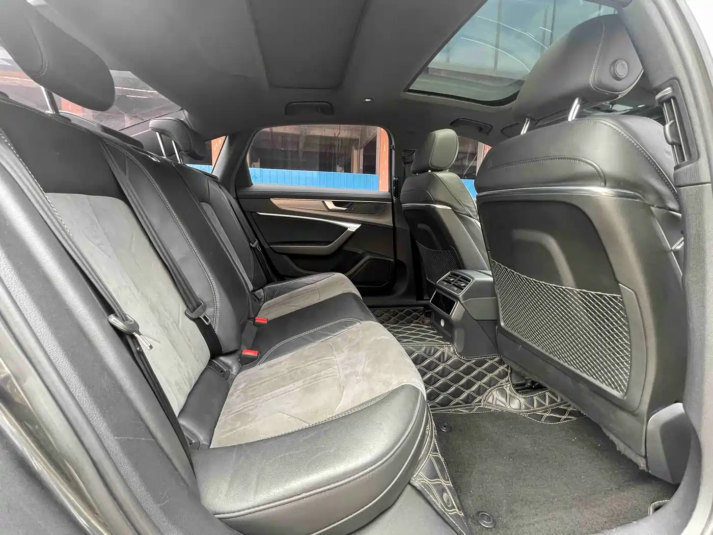 Audi A6L 2021 45 TFSI Exclusive Elegance фото 16