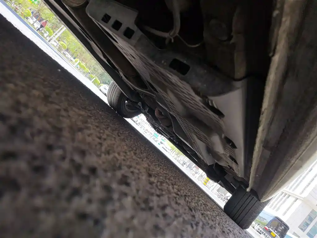 Volkswagen Polo 2016 1.4L Automatic Trend фото 17