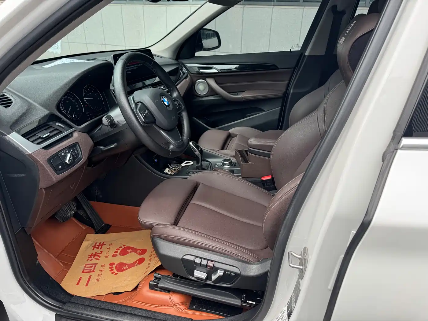 BMW X1 2022 sDrive20Li Fashion фото 6