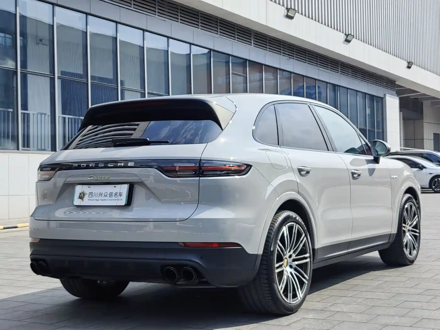 Porsche Cayenne New Energy 2021 Cayenne E-Hybrid 2.0T фото 5