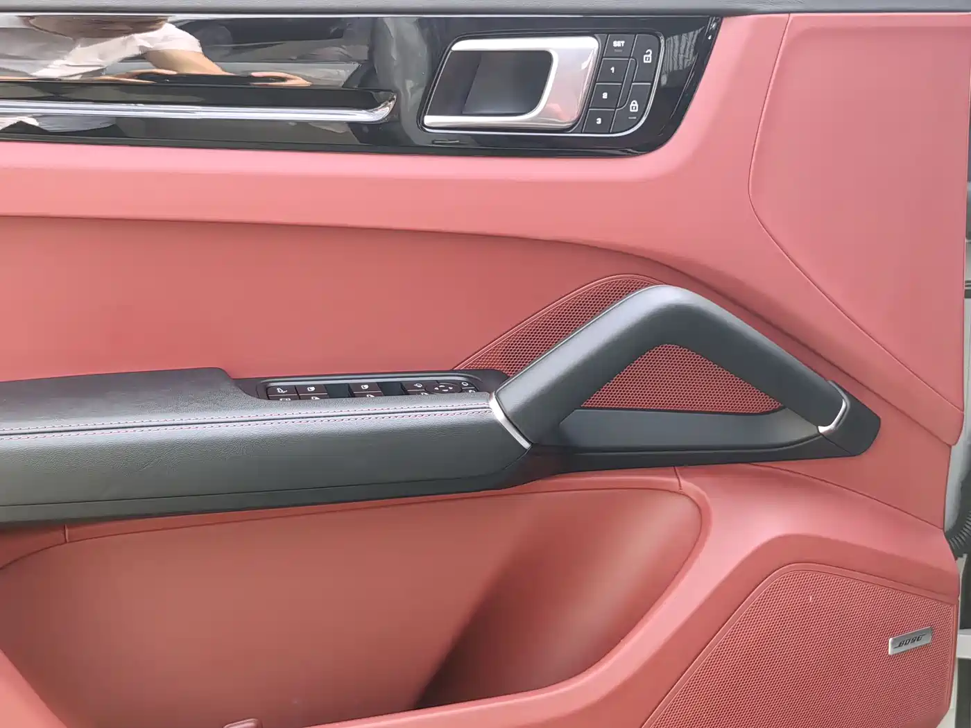 Porsche Cayenne New Energy 2021 Cayenne E-Hybrid 2.0T фото 10