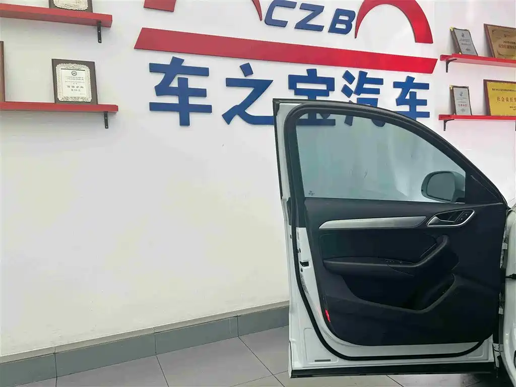 Audi Q3 2016 35 TFSI Style фото 21