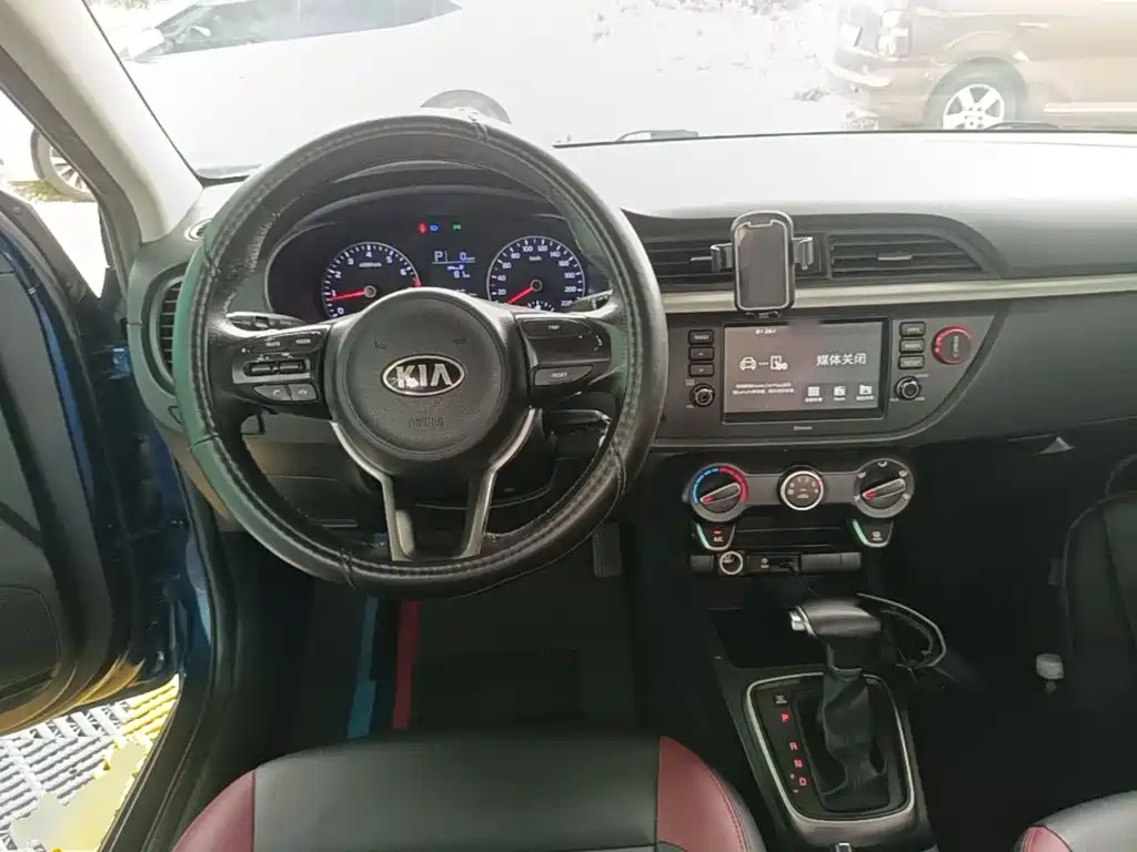 Kia K2 2017 2017 Sedan 1.4L AT GLS