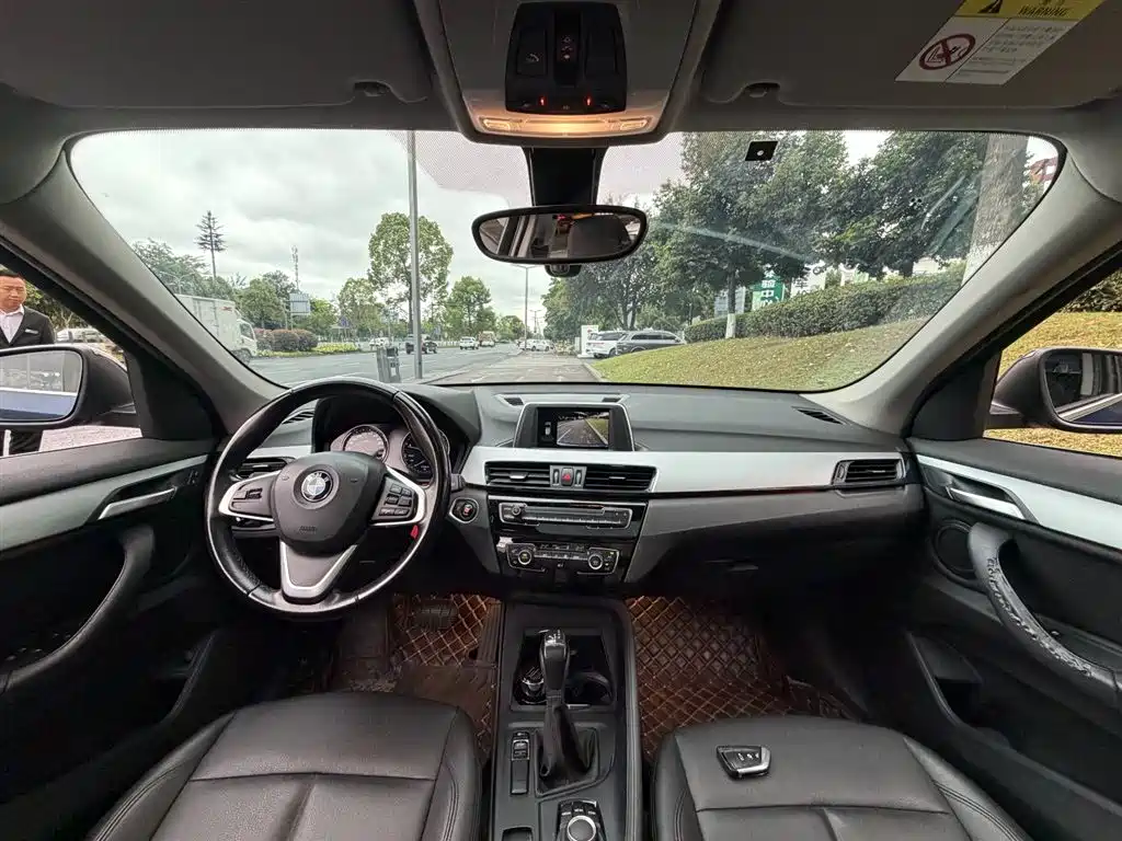 BMW X1 2019 sDrive20Li Leading Model фото 11