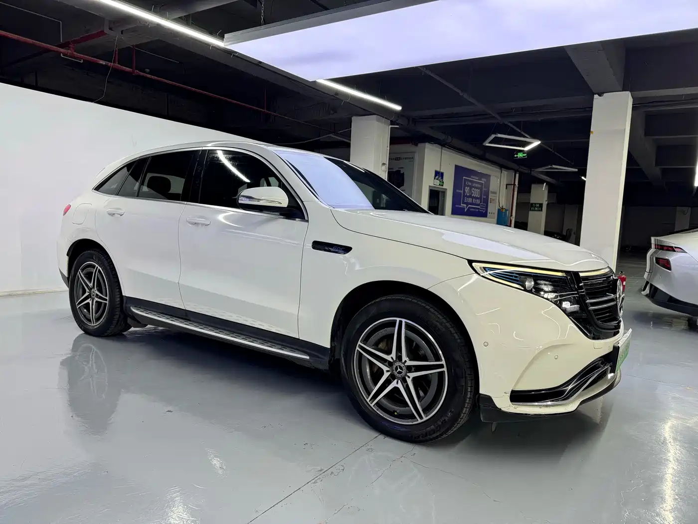 MERCEDES-BENZ EQC