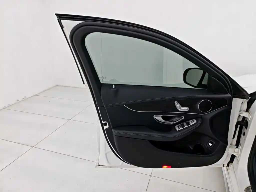Mercedes-Benz C-Class 2021 C 200 L Fashion Sport Edition фото 10