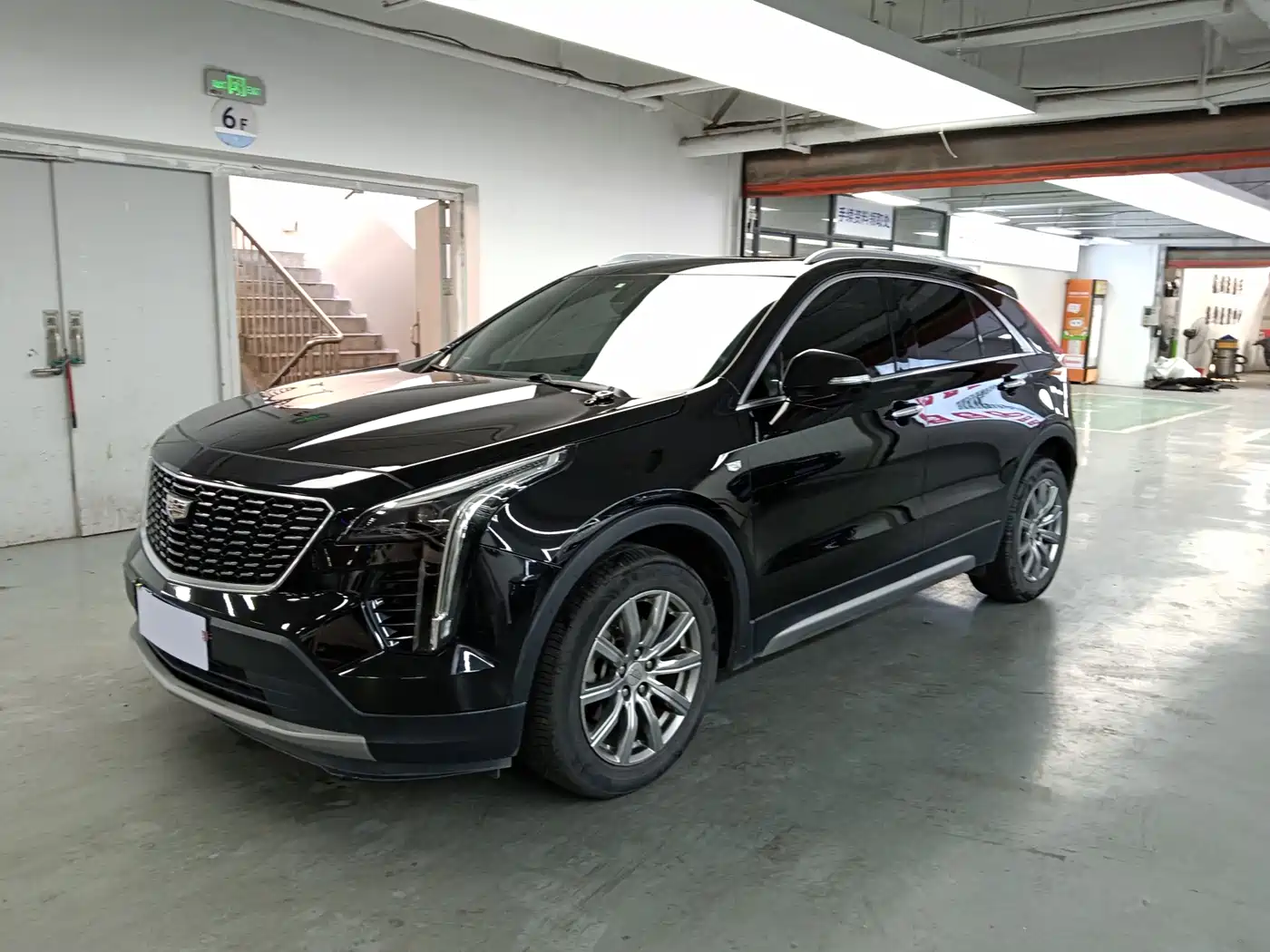 Cadillac XT4 2019 2018 28T FWD Leading Edition
