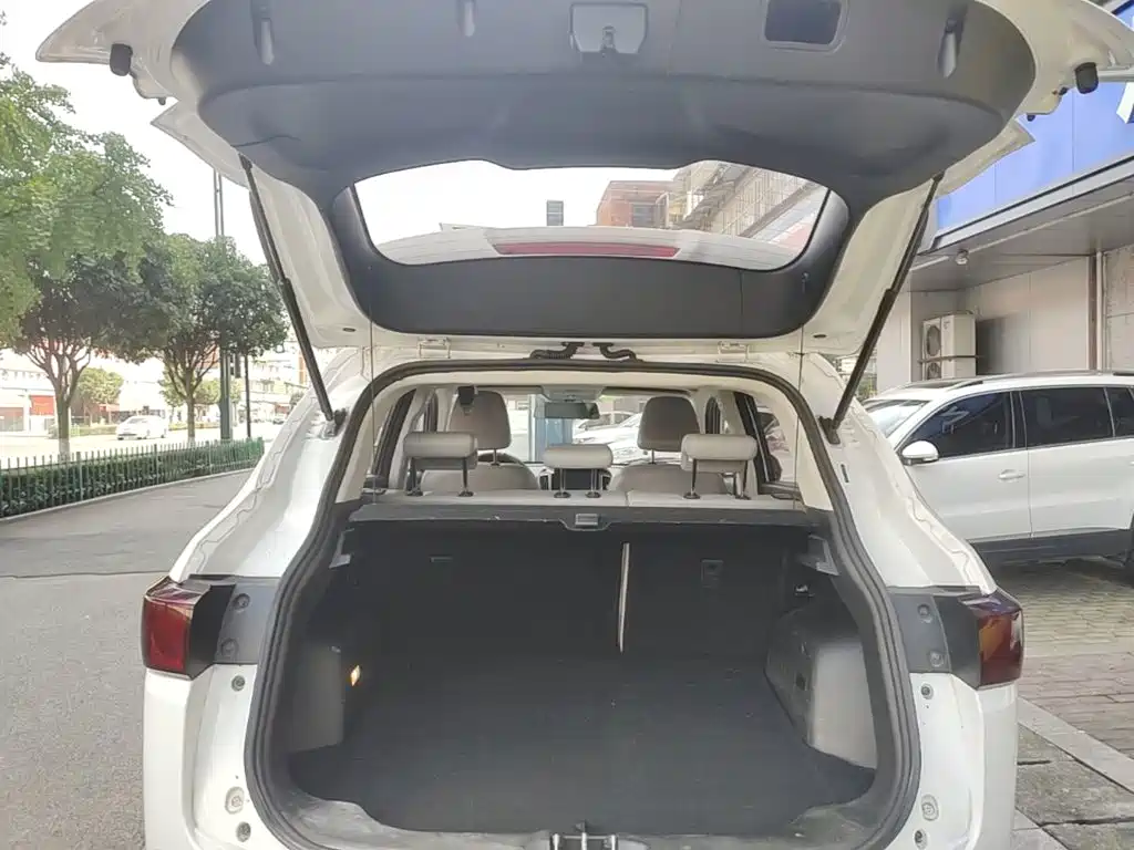 BAIC Huansu S5 2017 2017 1.3T Manual Deluxe
