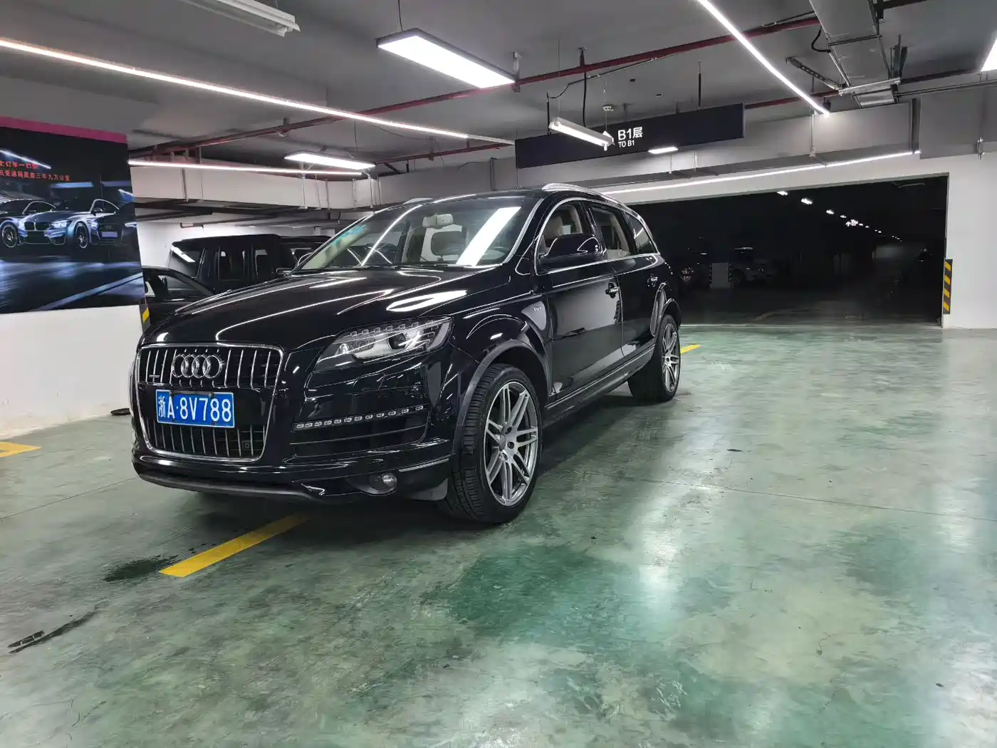 Фото 1 - Audi Q7