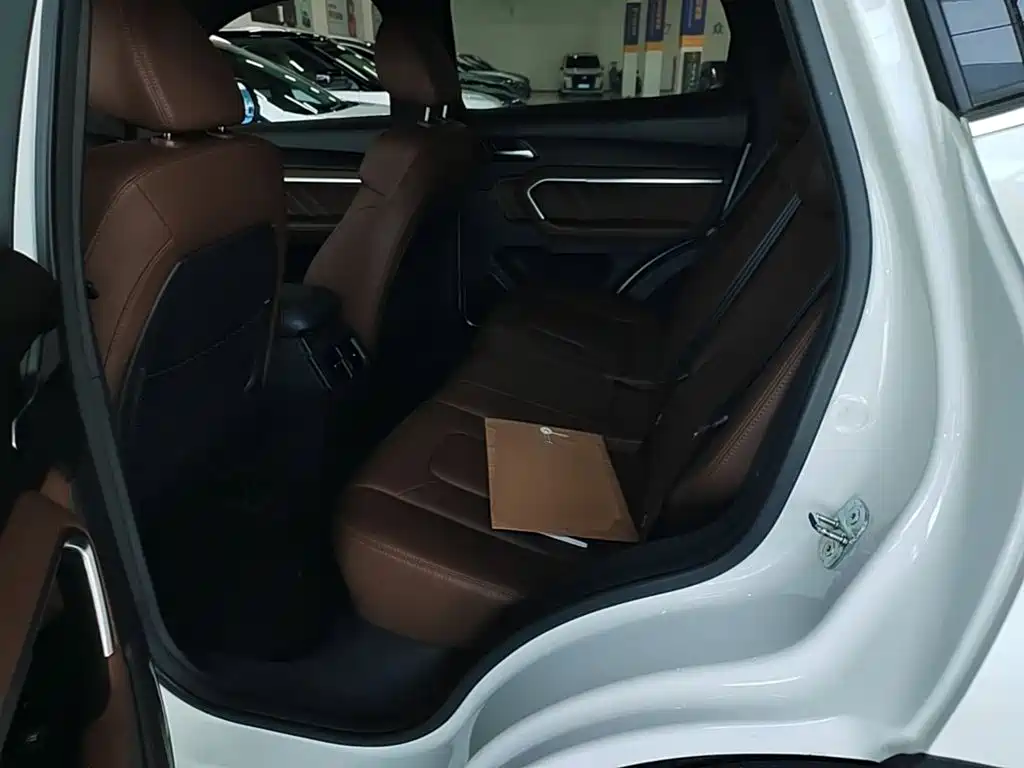 Photo 17 - Haval H6