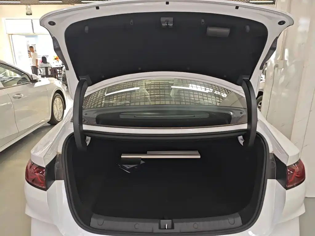 BYD Qin L 2026 2026 DM-i 128KM Progressive