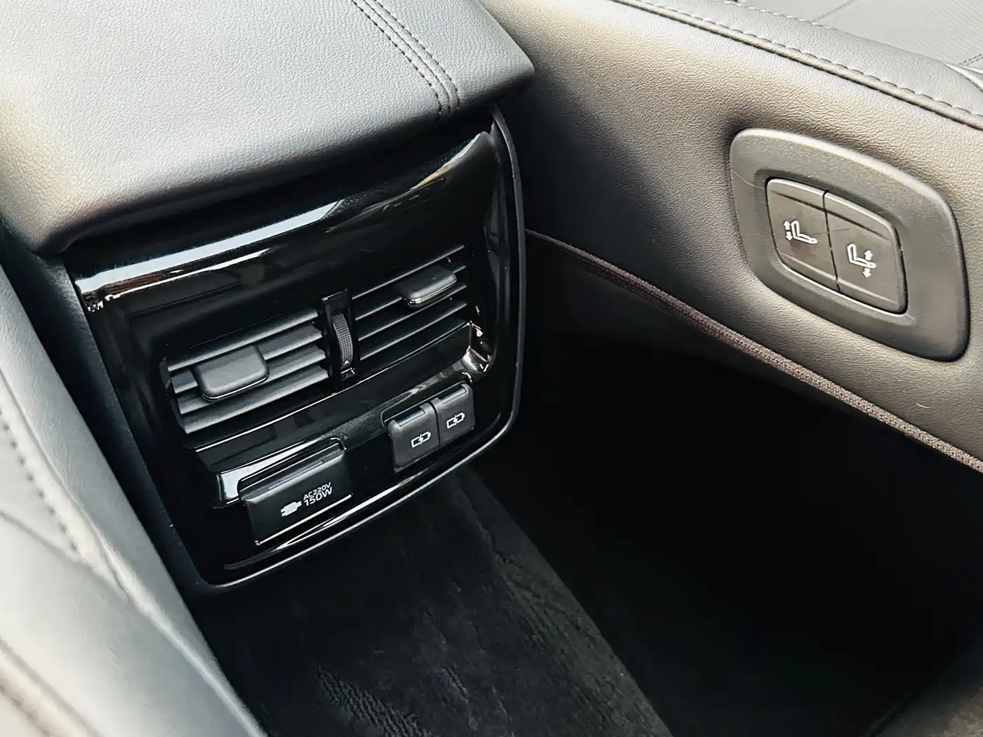 Toyota Avalon 2023 2.5L Touring Premium Edition фото 22