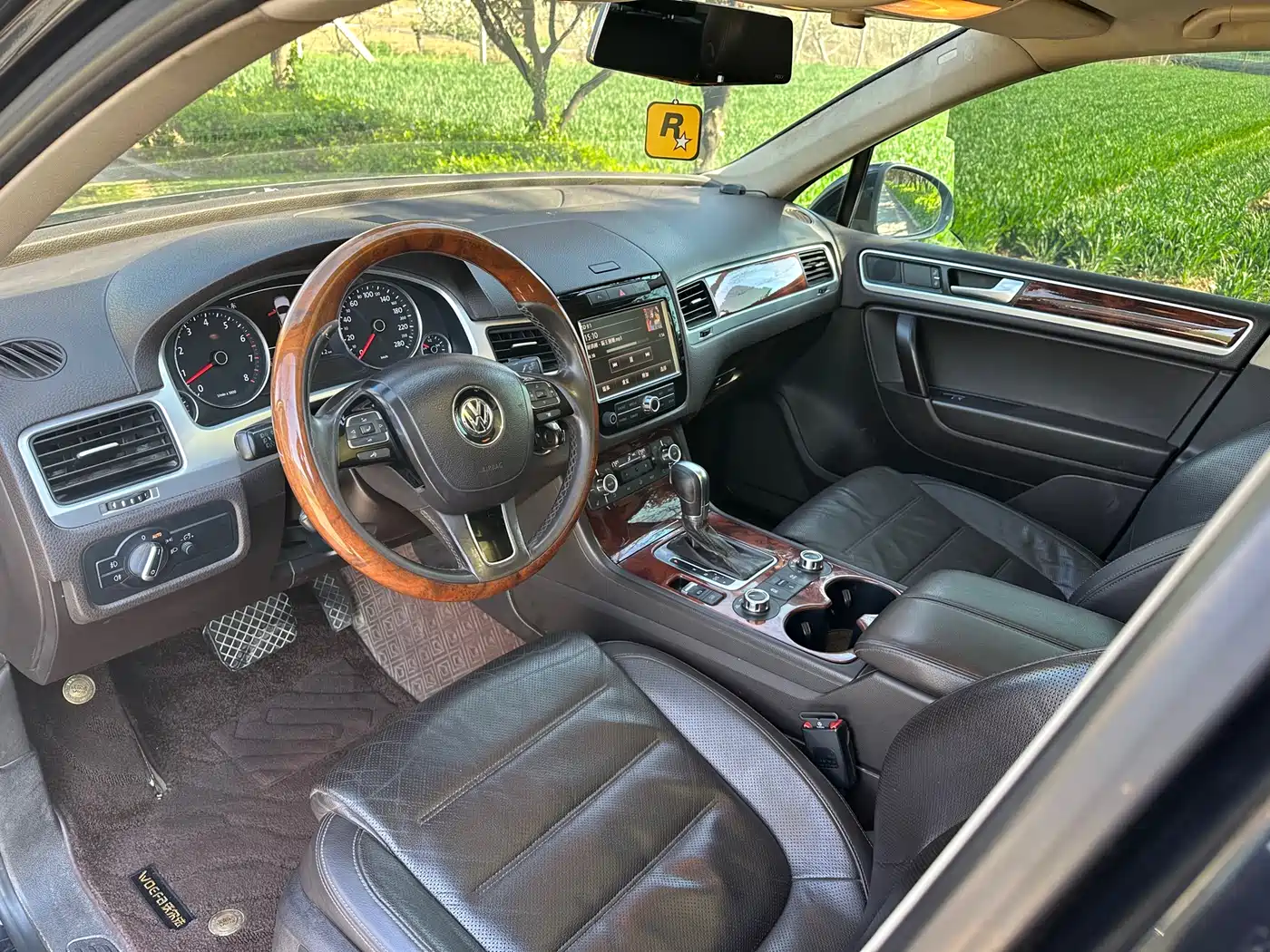 Volkswagen Touareg 2011 3.0TSI Comfort фото 8