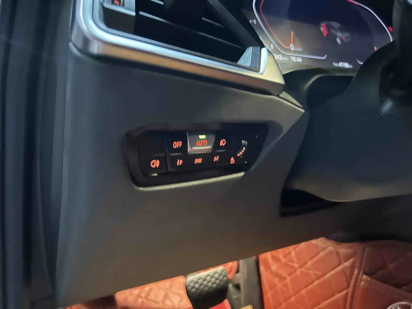 BMW 3 Series 2021 320i Sport Package фото 11