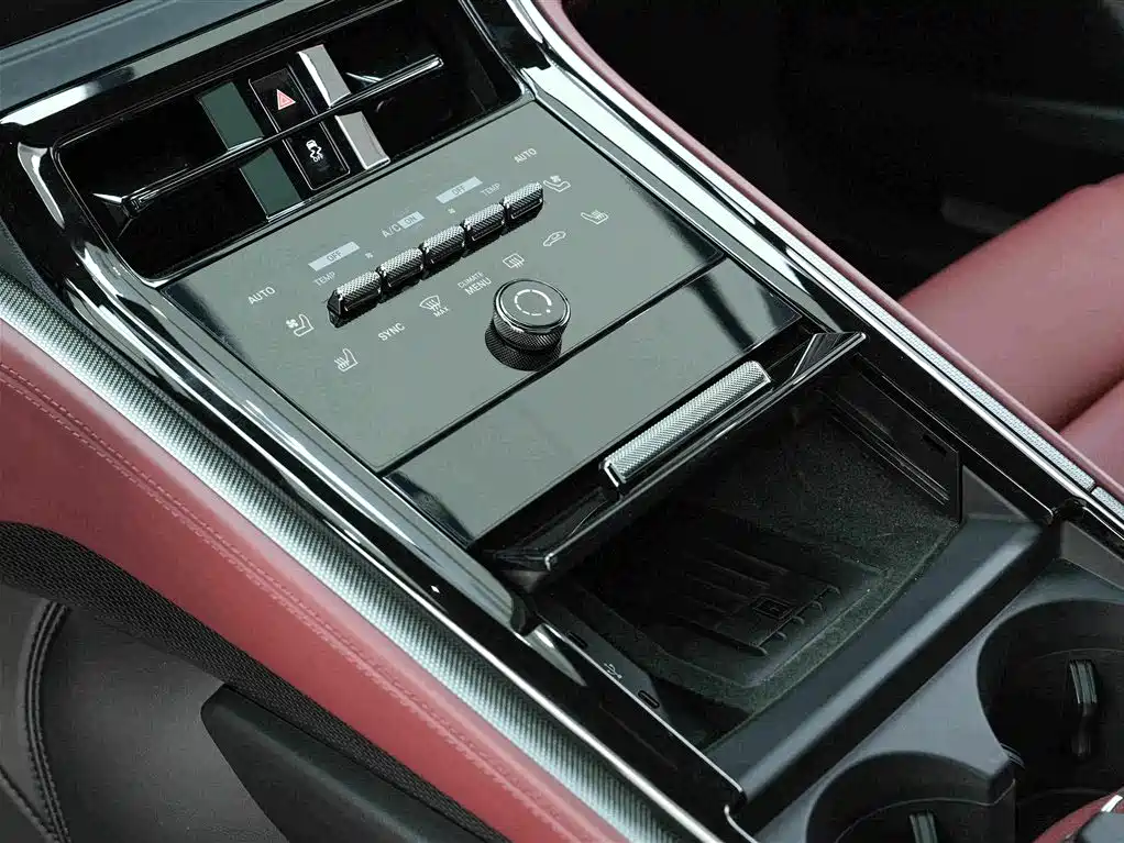 Photo 11 - Porsche Panamera